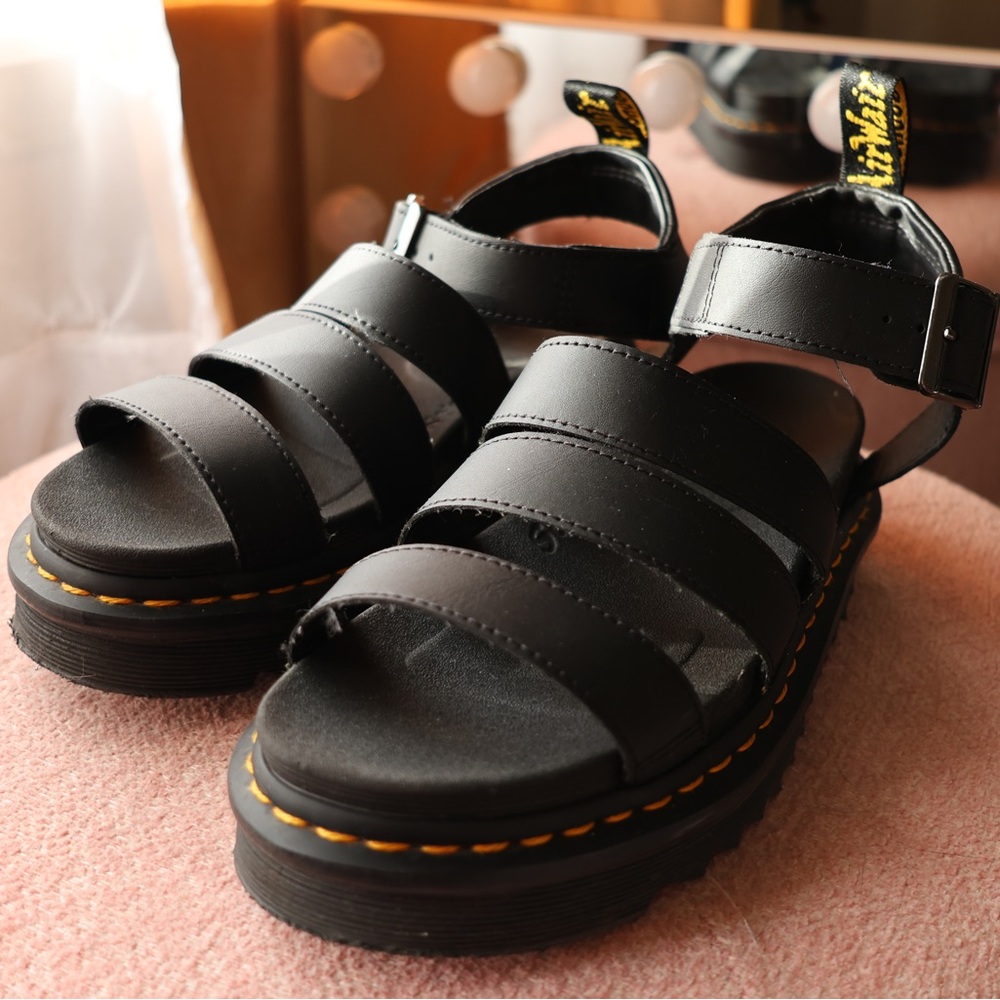 Dr. Martens Blaire Leather Strap Sandals Women’s 8